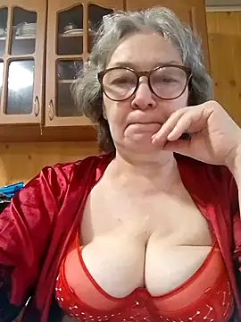 Snapshot of IrinaSweet54 chatting on June 21, 2026, 8:50 am IrinaSweet54 online show from June 21, 2026, 8:50 am
