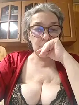Snapshot of IrinaSweet54 chatting on July 7, 2026, 2:21 pm IrinaSweet54 online show from July 7, 2026, 2:21 pm