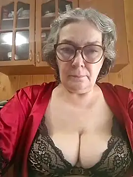 Snapshot of IrinaSweet54 chatting on July 14, 2026, 9:03 am IrinaSweet54 online show from July 14, 2026, 9:03 am