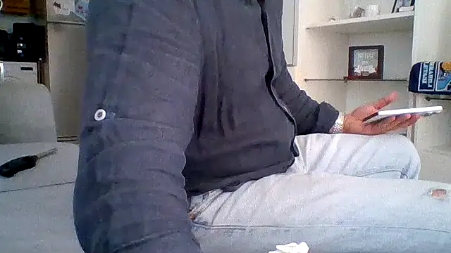 Snapshot of bobotatto chatting on May 2, 2026, 2:00 pm bobotatto online show from May 2, 2026, 2:00 pm