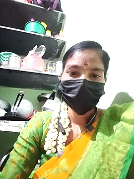 anusiya01 online show from March 5, 2025, 4:35 pm