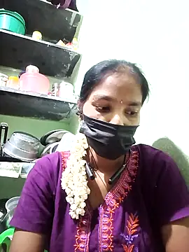 anusiya01 online show from March 12, 2025, 6:44 pm