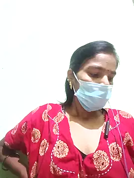 anusiya01 online show from December 2, 2025, 1:50 pm