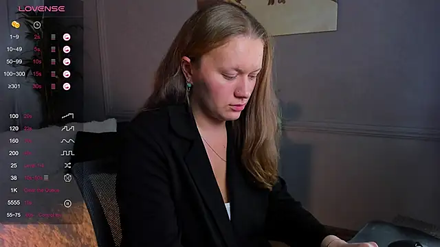 Ariell Margot  online show from January 21, 2025, 6:34 pm