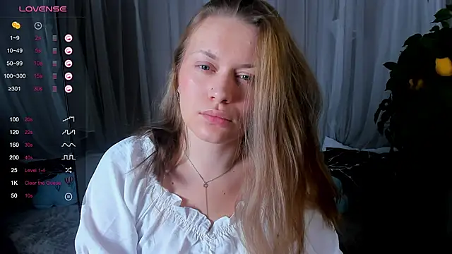 Ariell Margot  online show from January 25, 2025, 1:30 pm