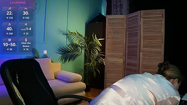 Ariell Margot  online show from October 12, 2025, 5:17 am