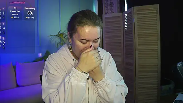 Ariell Margot  online show from October 18, 2025, 6:26 am