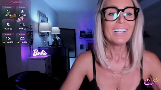 VelvetBarbie online show from April 23, 2026, 11:29 pm