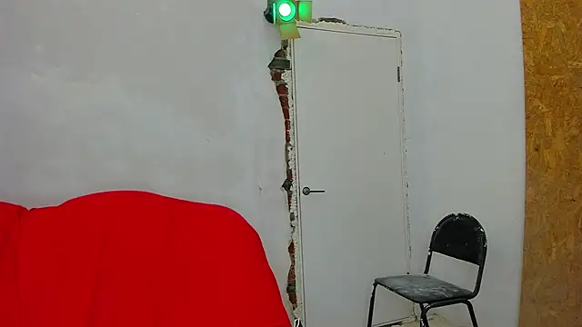 YourSuperModel online show from January 28, 2025, 1:16 pm