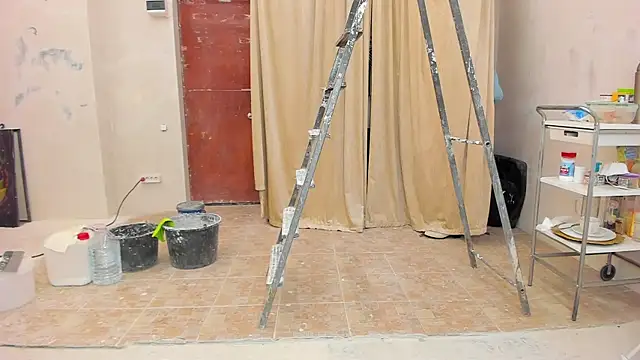 YourSuperModel online show from February 1, 2025, 2:13 pm