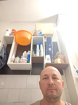 intx800 online show from October 18, 2025, 3:31 am