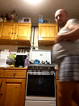 intx800 online show from October 21, 2025, 2:12 am