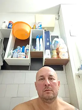 intx800 online show from December 3, 2025, 3:21 pm