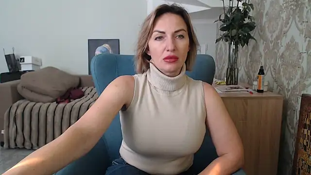 Mallinia online show from March 13, 2026, 11:50 am