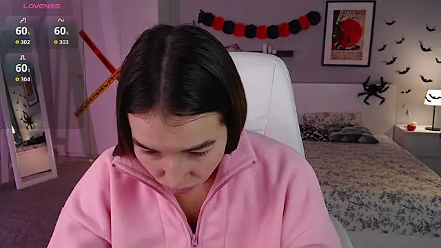 Bellla Haddid online show from November 2, 2025, 1:30 am