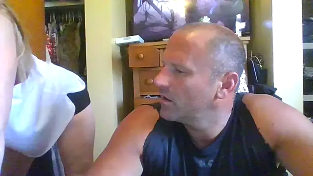 raybo715 online show from June 3, 2026, 4:23 pm