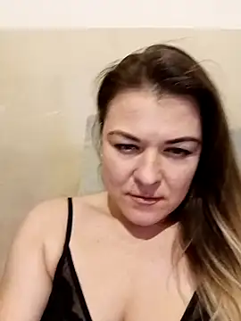 Snapshot of LunikaLunaX chatting on February 11, 2025, 6:22 pm LunikaLunaX online show from February 11, 2025, 6:22 pm