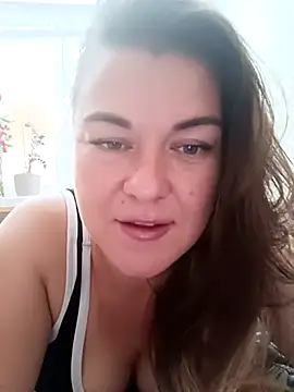 Snapshot of LunikaLunaX chatting on September 9, 2025, 9:53 am LunikaLunaX online show from September 9, 2025, 9:53 am