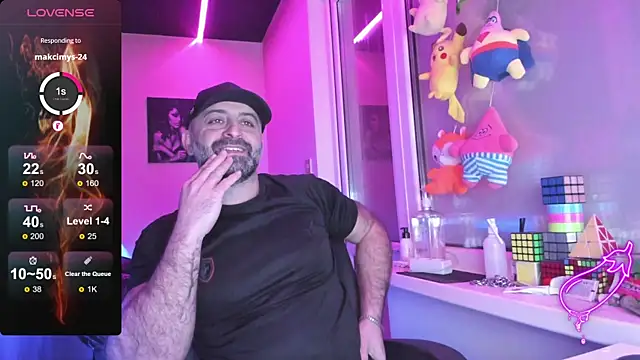 Snapshot of MAGABEAR077 chatting on March 1, 2025, 9:48 pm MAGABEAR077 online show from March 1, 2025, 9:48 pm