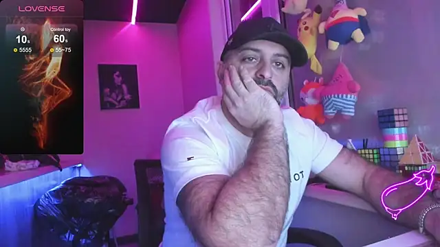 Snapshot of MAGABEAR077 chatting on March 3, 2025, 9:48 pm MAGABEAR077 online show from March 3, 2025, 9:48 pm