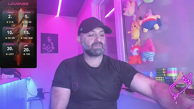 Snapshot of MAGABEAR077 chatting on March 6, 2025, 9:09 pm MAGABEAR077 online show from March 6, 2025, 9:09 pm