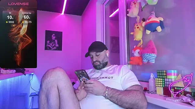 Snapshot of MAGABEAR077 chatting on March 12, 2025, 9:55 am MAGABEAR077 online show from March 12, 2025, 9:55 am