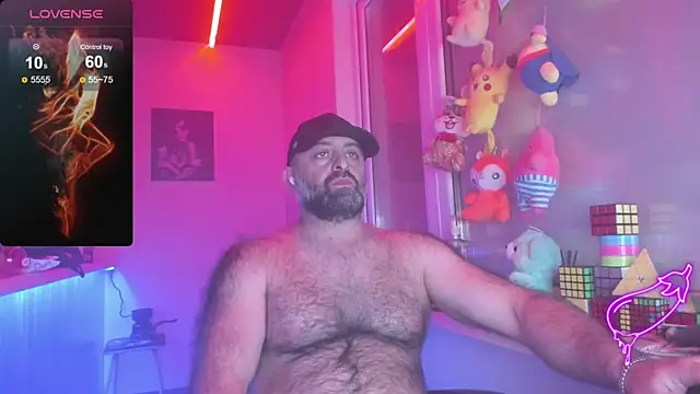 Snapshot of MAGABEAR077 chatting on March 17, 2025, 10:28 pm MAGABEAR077 online show from March 17, 2025, 10:28 pm