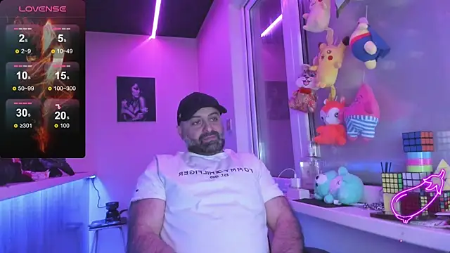 Snapshot of MAGABEAR077 chatting on March 21, 2025, 7:57 pm MAGABEAR077 online show from March 21, 2025, 7:57 pm