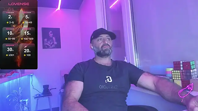 Snapshot of MAGABEAR077 chatting on September 12, 2025, 4:01 am MAGABEAR077 online show from September 12, 2025, 4:01 am