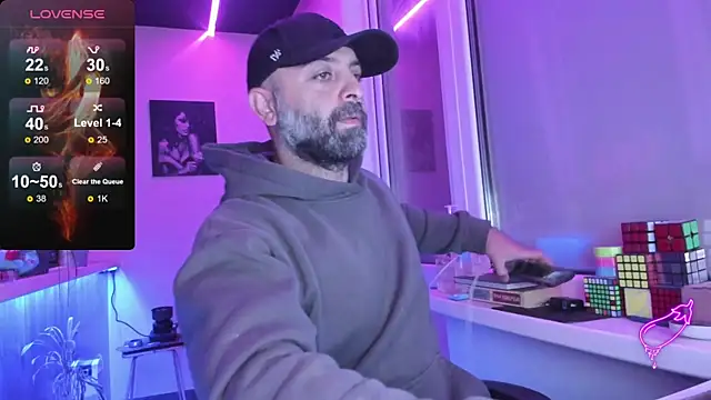 Snapshot of MAGABEAR077 chatting on September 12, 2025, 4:40 pm MAGABEAR077 online show from September 12, 2025, 4:40 pm