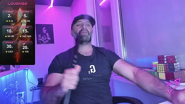 Snapshot of MAGABEAR077 chatting on September 15, 2025, 4:07 pm MAGABEAR077 online show from September 15, 2025, 4:07 pm