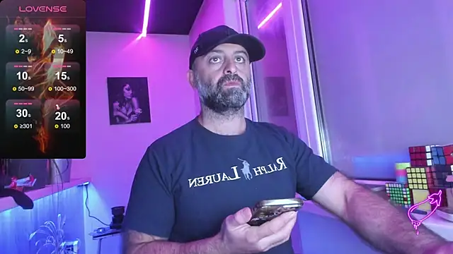 Snapshot of MAGABEAR077 chatting on September 17, 2025, 10:11 pm MAGABEAR077 online show from September 17, 2025, 10:11 pm