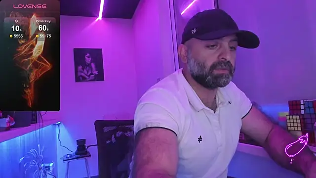 Snapshot of MAGABEAR077 chatting on September 18, 2025, 8:44 pm MAGABEAR077 online show from September 18, 2025, 8:44 pm