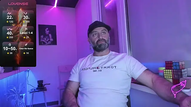 Snapshot of MAGABEAR077 chatting on September 21, 2025, 3:02 pm MAGABEAR077 online show from September 21, 2025, 3:02 pm