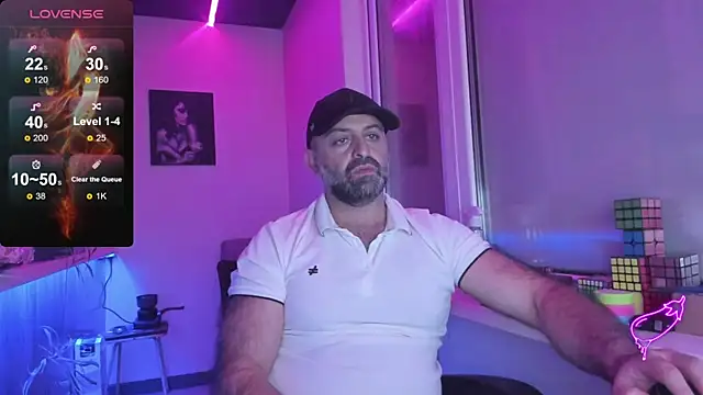 Snapshot of MAGABEAR077 chatting on September 24, 2025, 9:40 pm MAGABEAR077 online show from September 24, 2025, 9:40 pm