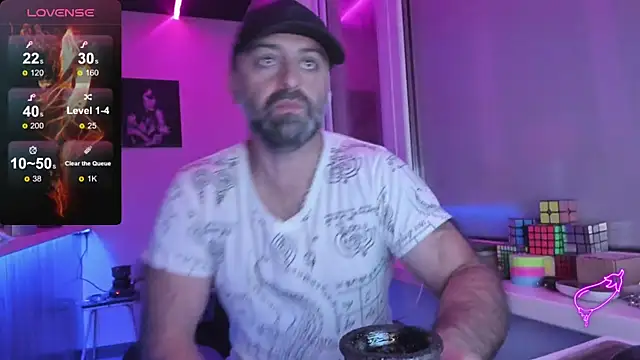 Snapshot of MAGABEAR077 chatting on October 1, 2025, 7:47 am MAGABEAR077 online show from October 1, 2025, 7:47 am