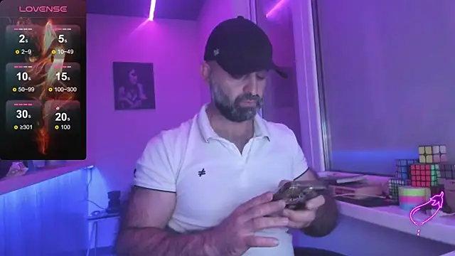 Snapshot of MAGABEAR077 chatting on October 8, 2025, 10:29 pm MAGABEAR077 online show from October 8, 2025, 10:29 pm