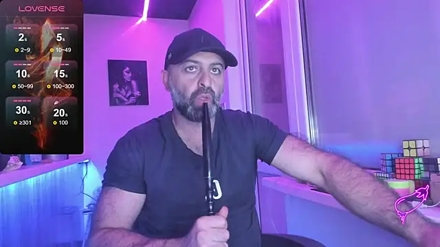 Snapshot of MAGABEAR077 chatting on October 9, 2025, 11:19 am MAGABEAR077 online show from October 9, 2025, 11:19 am