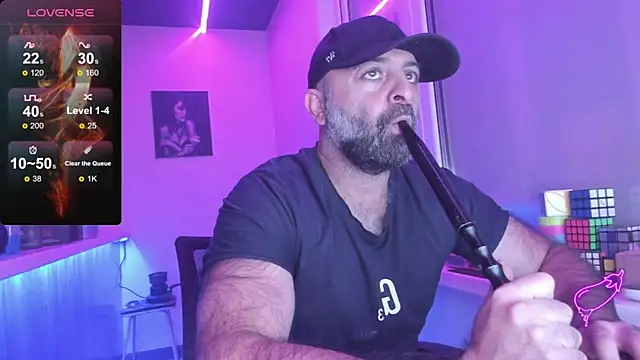 Snapshot of MAGABEAR077 chatting on October 15, 2025, 8:42 pm MAGABEAR077 online show from October 15, 2025, 8:42 pm