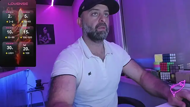 Snapshot of MAGABEAR077 chatting on October 16, 2025, 8:43 pm MAGABEAR077 online show from October 16, 2025, 8:43 pm