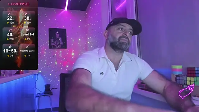 Snapshot of MAGABEAR077 chatting on October 20, 2025, 10:10 pm MAGABEAR077 online show from October 20, 2025, 10:10 pm