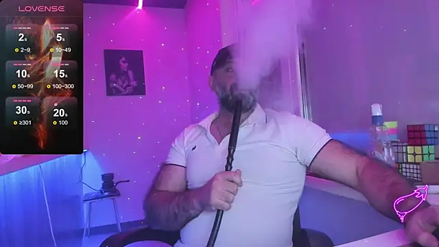 Snapshot of MAGABEAR077 chatting on October 25, 2025, 6:57 pm MAGABEAR077 online show from October 25, 2025, 6:57 pm