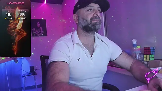 Snapshot of MAGABEAR077 chatting on October 26, 2025, 4:46 pm MAGABEAR077 online show from October 26, 2025, 4:46 pm