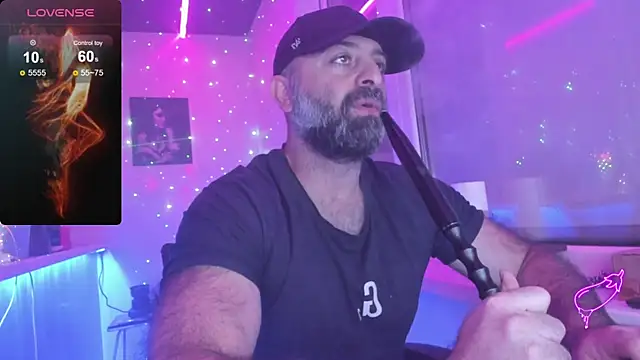 Snapshot of MAGABEAR077 chatting on November 8, 2025, 4:07 pm MAGABEAR077 online show from November 8, 2025, 4:07 pm