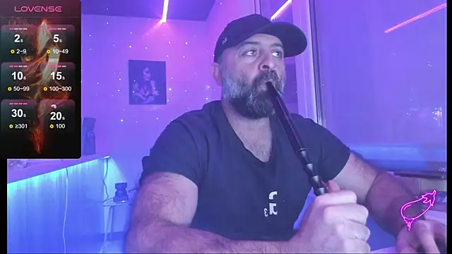 Snapshot of MAGABEAR077 chatting on November 9, 2025, 8:18 pm MAGABEAR077 online show from November 9, 2025, 8:18 pm