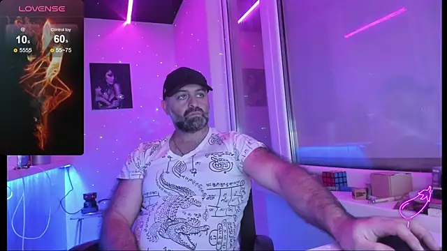 Snapshot of MAGABEAR077 chatting on November 17, 2025, 2:28 am MAGABEAR077 online show from November 17, 2025, 2:28 am