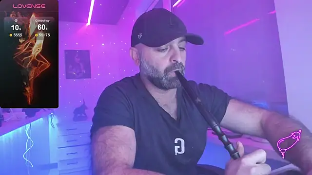 Snapshot of MAGABEAR077 chatting on November 24, 2025, 12:27 pm MAGABEAR077 online show from November 24, 2025, 12:27 pm