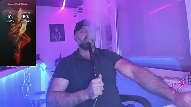 Snapshot of MAGABEAR077 chatting on November 26, 2025, 2:40 pm MAGABEAR077 online show from November 26, 2025, 2:40 pm