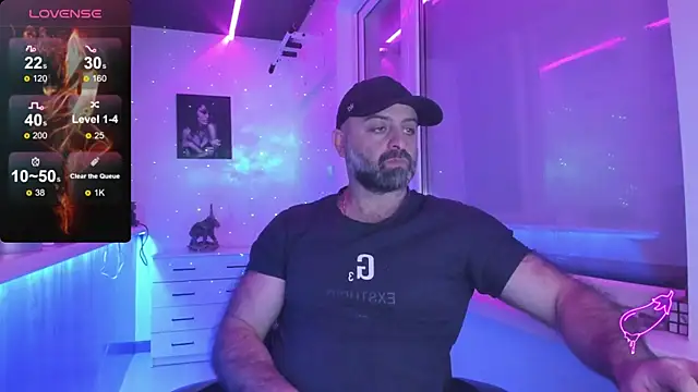 Snapshot of MAGABEAR077 chatting on November 29, 2025, 10:35 pm MAGABEAR077 online show from November 29, 2025, 10:35 pm