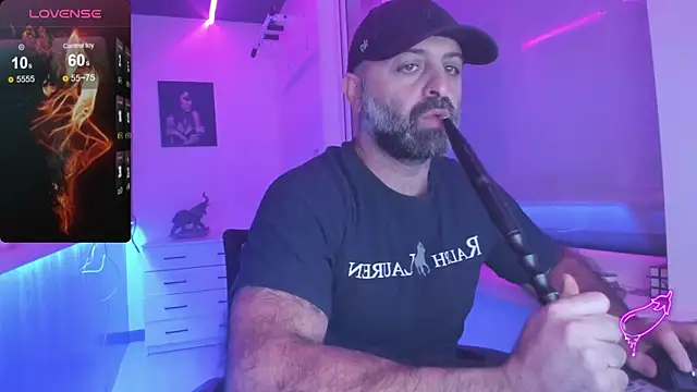 Snapshot of MAGABEAR077 chatting on December 2, 2025, 8:26 pm MAGABEAR077 online show from December 2, 2025, 8:26 pm